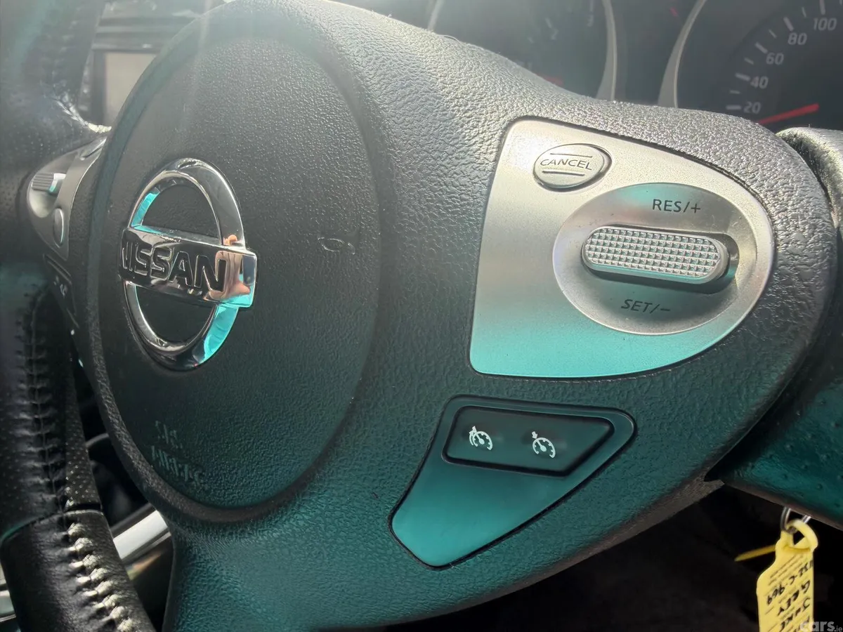 Nissan Juke SUV, Diesel, 2013, Grey