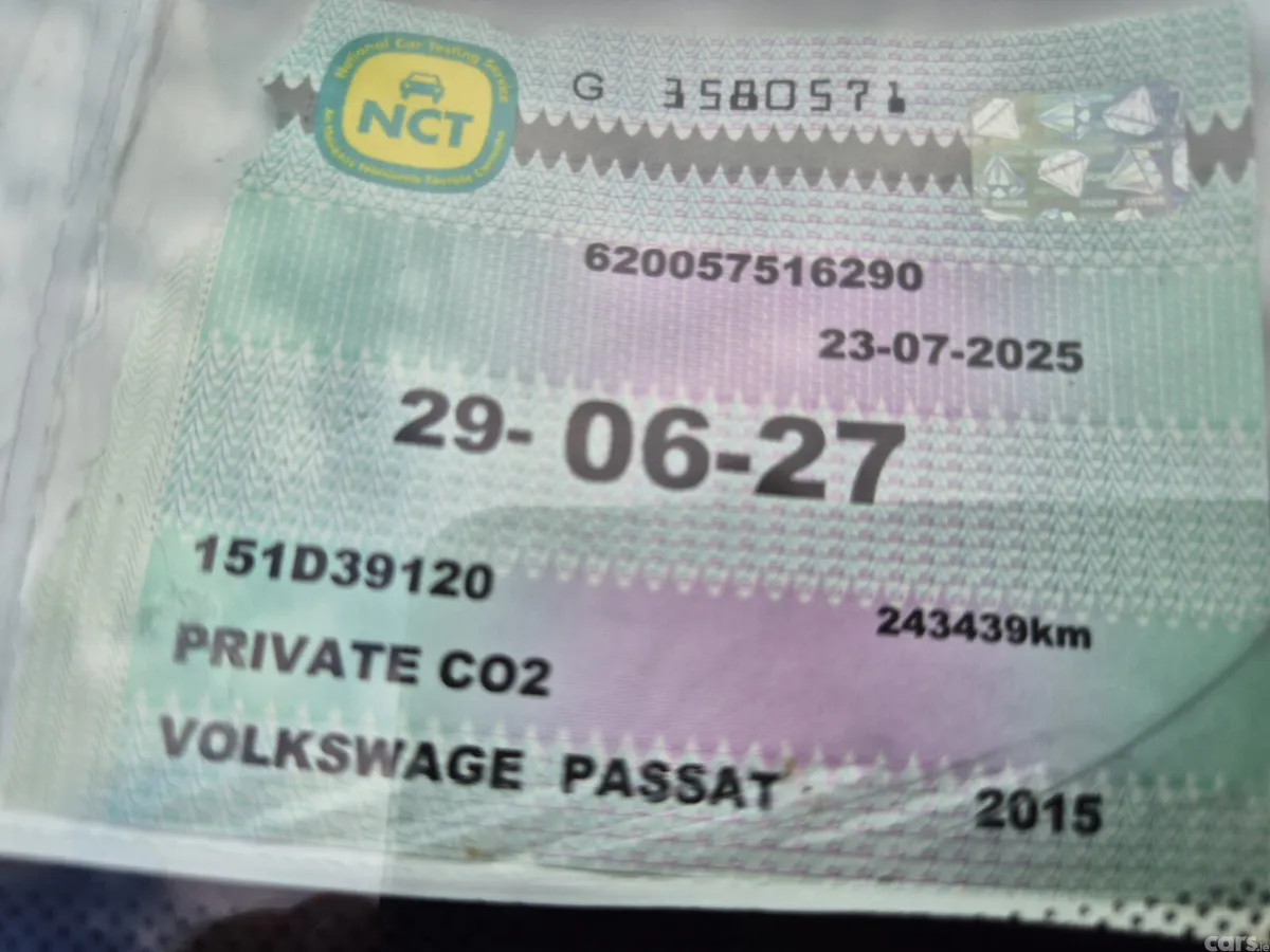Volkswagen Passat Saloon, Diesel, 2015, Silver