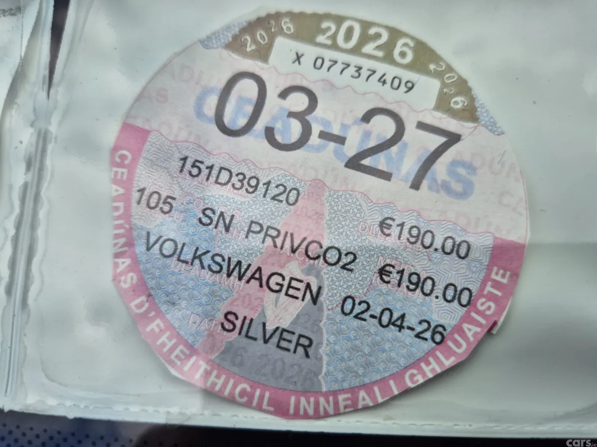 Volkswagen Passat Saloon, Diesel, 2015, Silver
