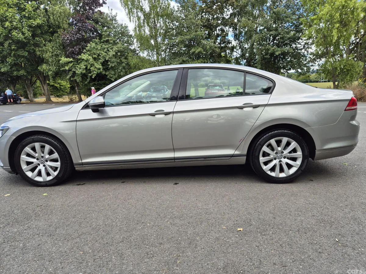 Volkswagen Passat Saloon, Diesel, 2015, Silver