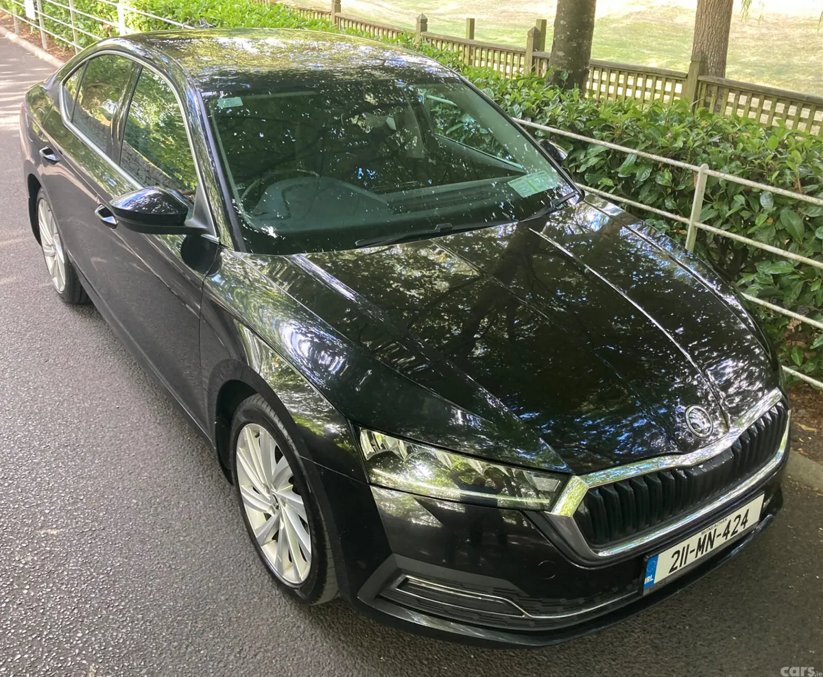 Skoda Octavia Saloon, Diesel, 2021, Black