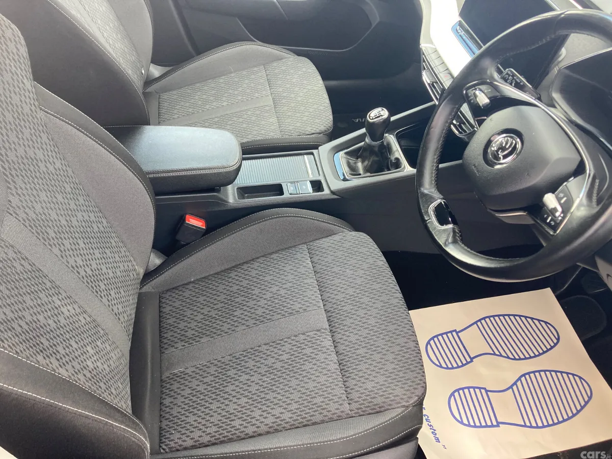 Skoda Octavia Saloon, Diesel, 2021, Black