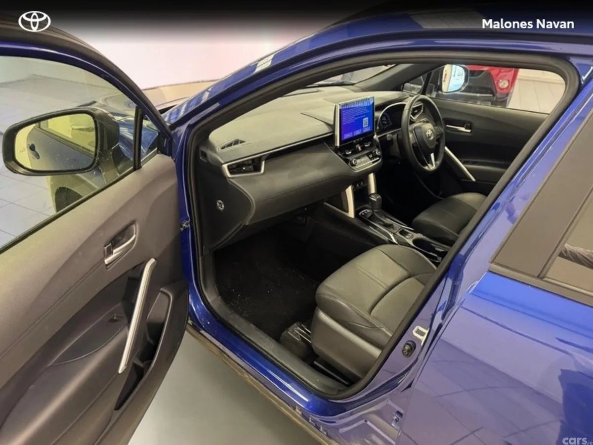Toyota Corolla Cross SUV, Petrol Hybrid, 2024, Blue