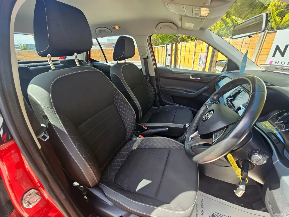 Skoda Fabia Hatchback, Petrol, 2019, Red