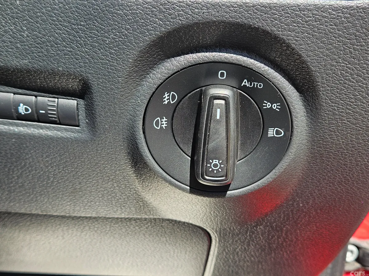 Skoda Fabia Hatchback, Petrol, 2019, Red