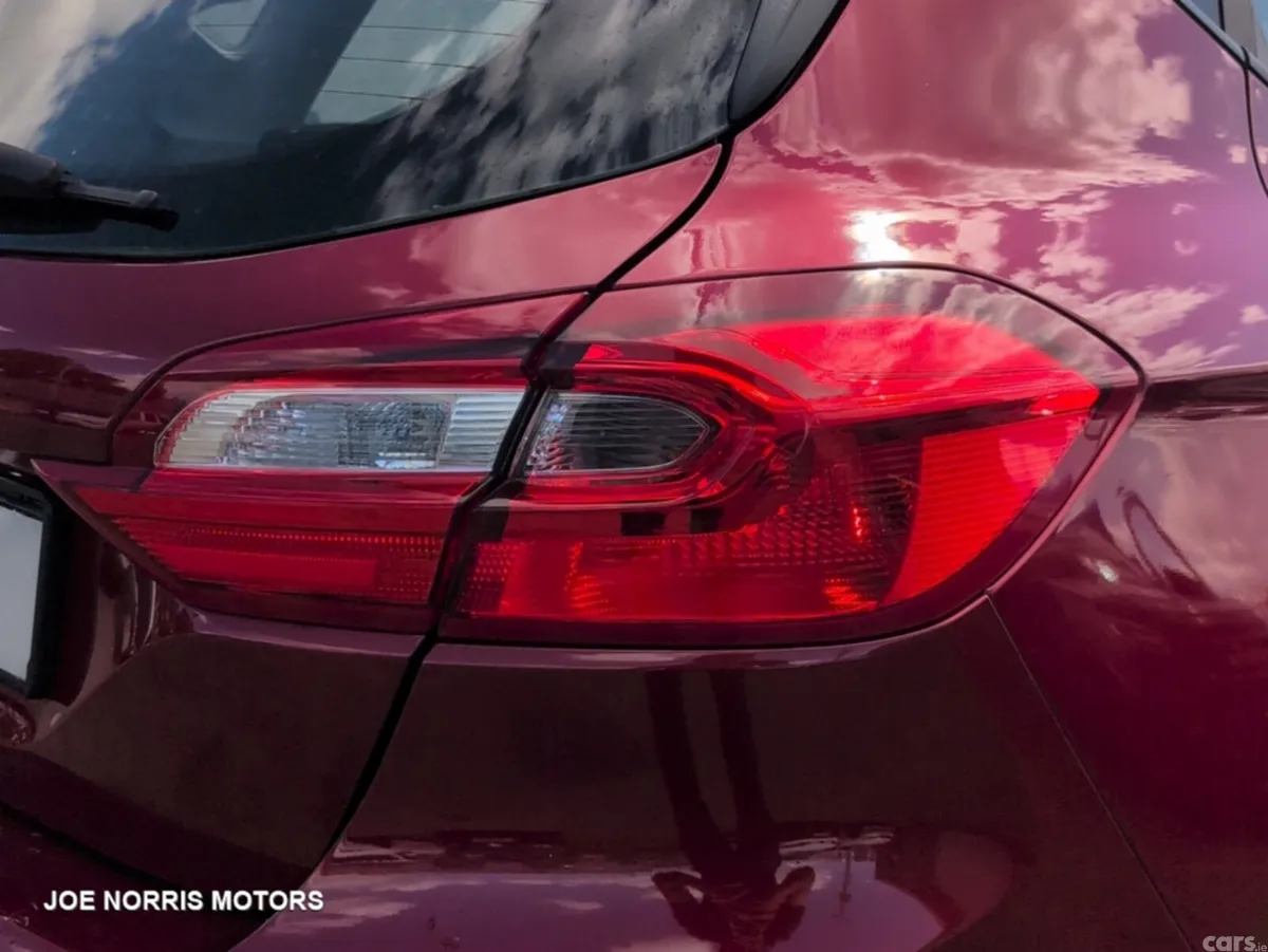 Ford Fiesta Hatchback, Petrol, 2019, Red