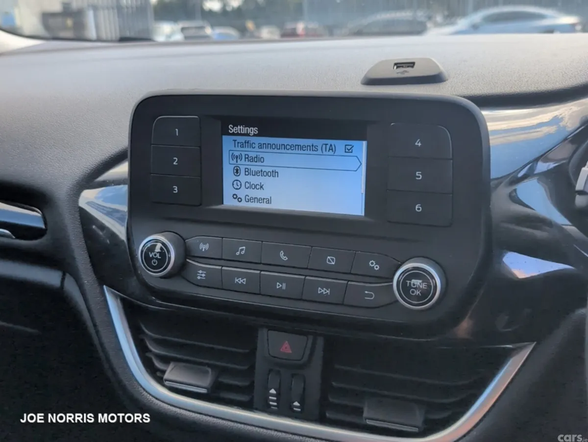 Ford Fiesta Hatchback, Petrol, 2019, Red