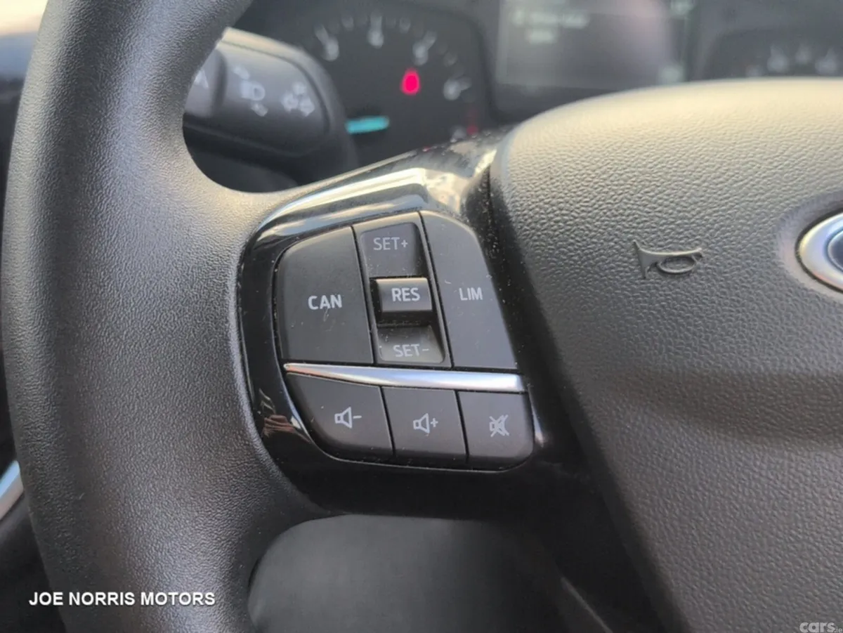 Ford Fiesta Hatchback, Petrol, 2019, Red