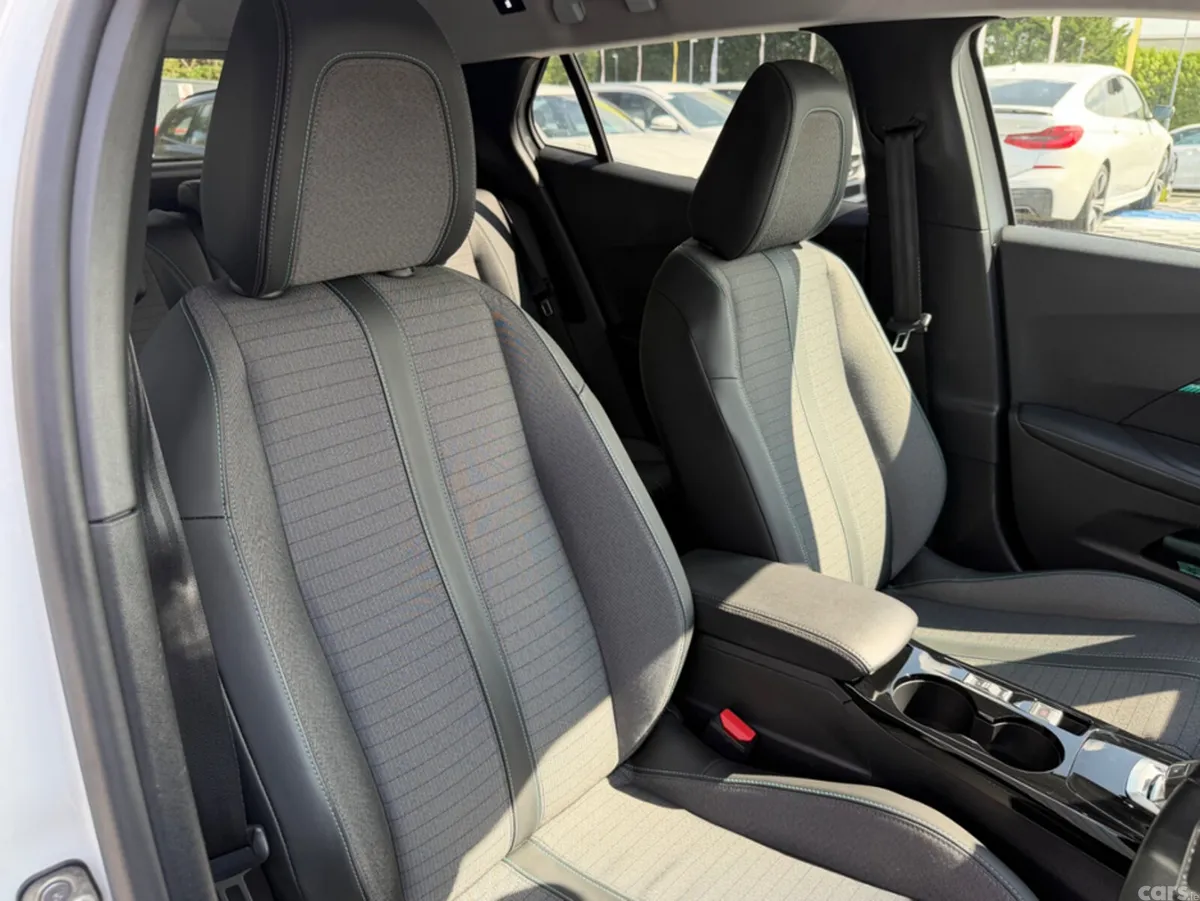 Peugeot 2008 SUV, Petrol, 2021, White