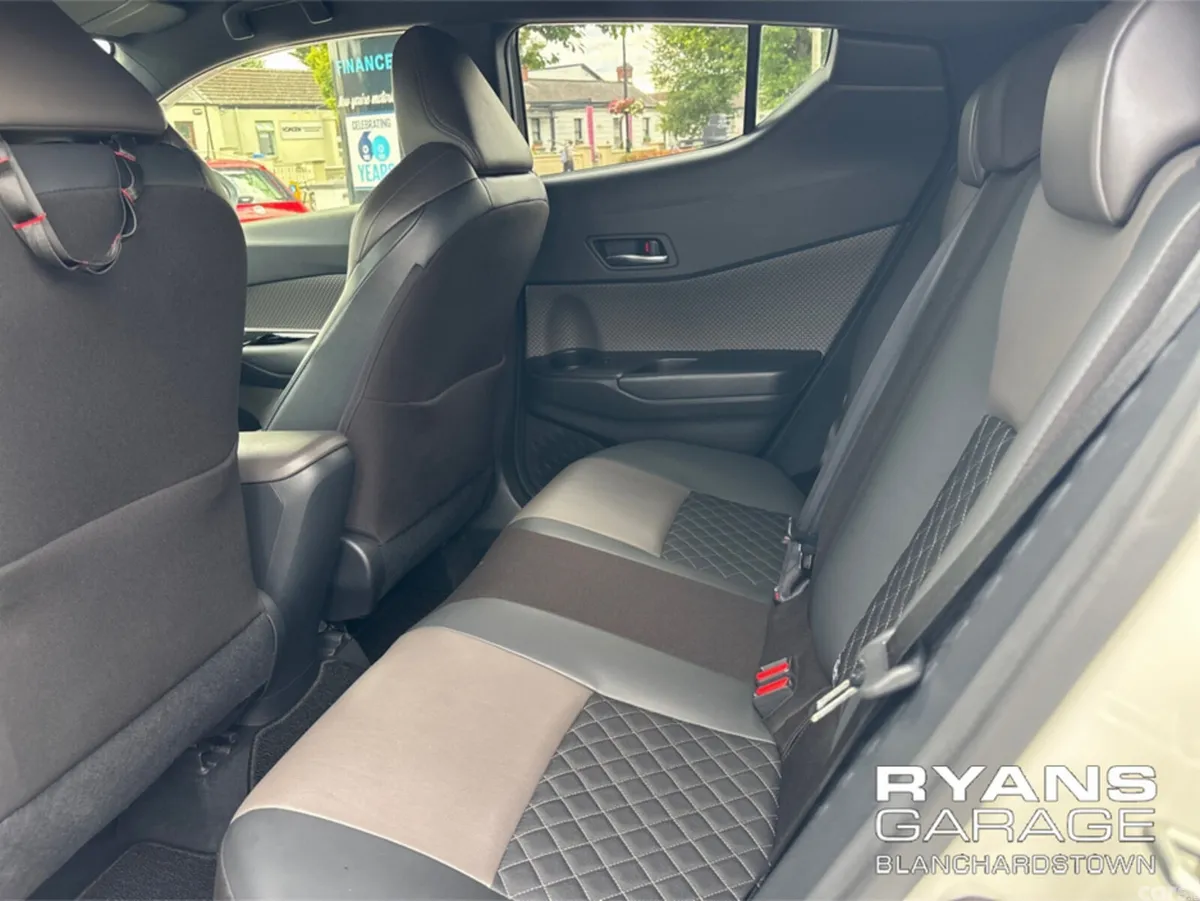 Toyota C-HR Hatchback, Petrol Hybrid, 2020, White