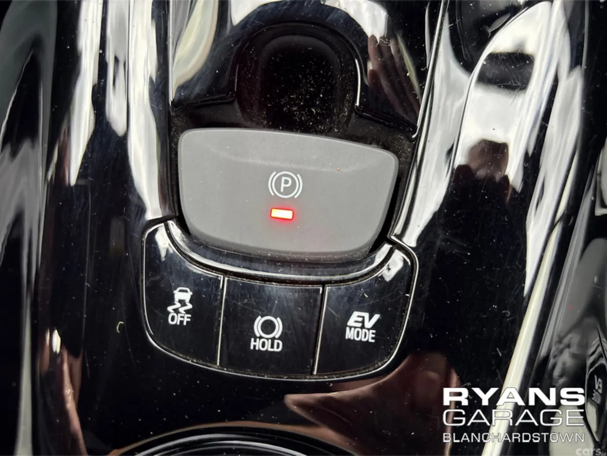 Toyota C-HR Hatchback, Petrol Hybrid, 2020, White