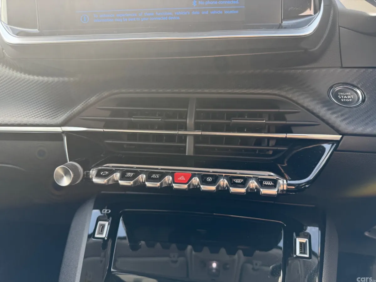 Peugeot 2008 SUV, Petrol, 2021, White