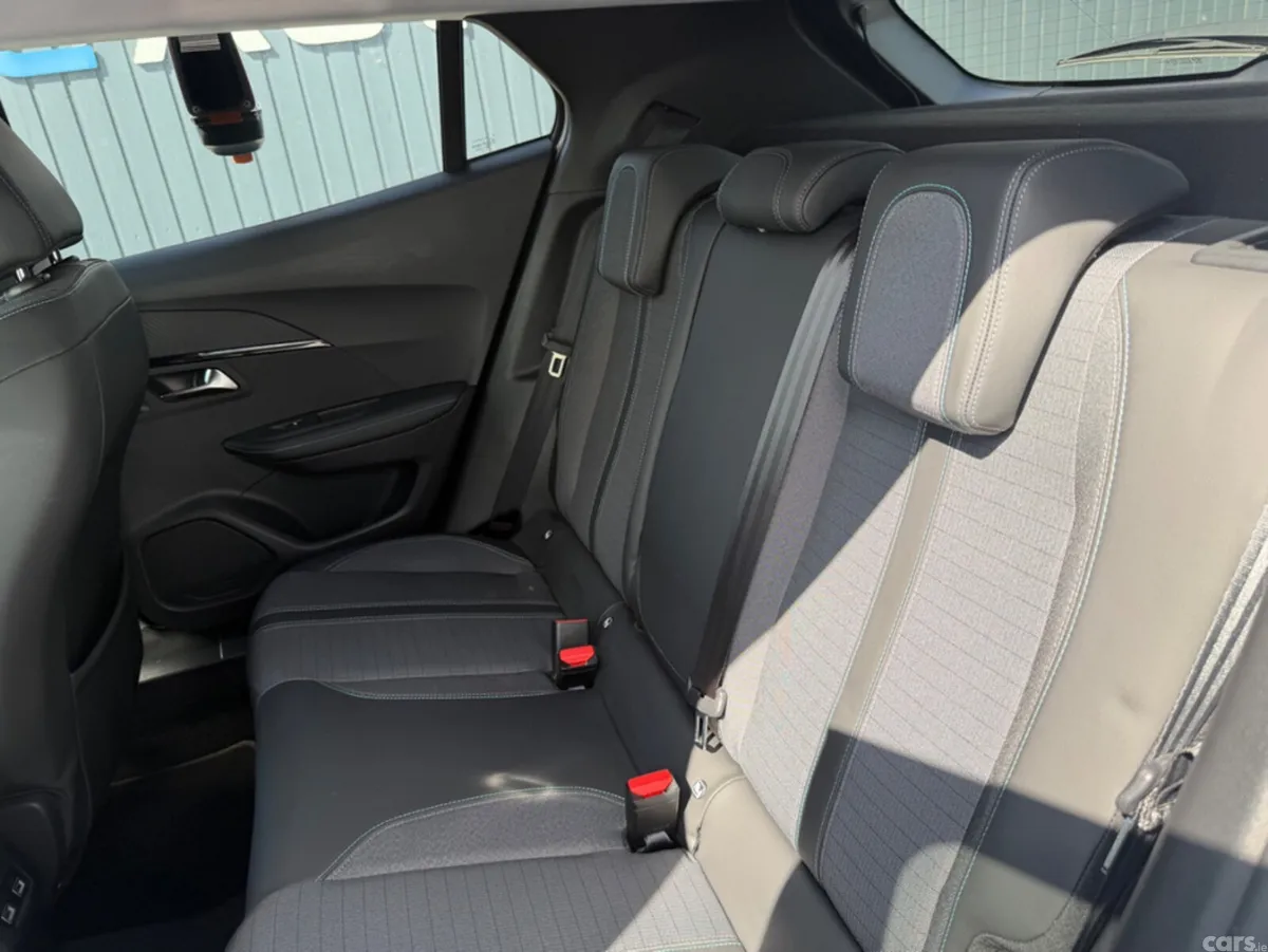 Peugeot 2008 SUV, Petrol, 2021, White