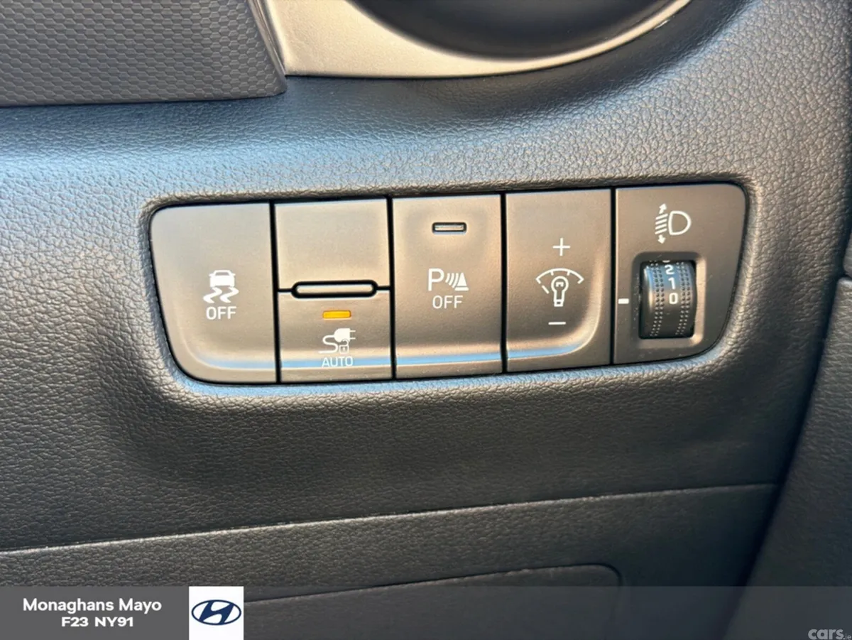 Hyundai KONA MPV, Electric, 2022, Grey