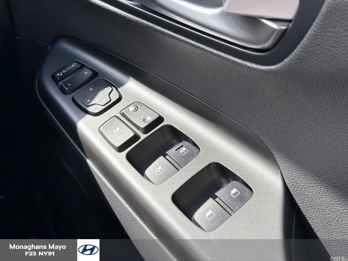 Hyundai KONA MPV, Electric, 2022, Grey