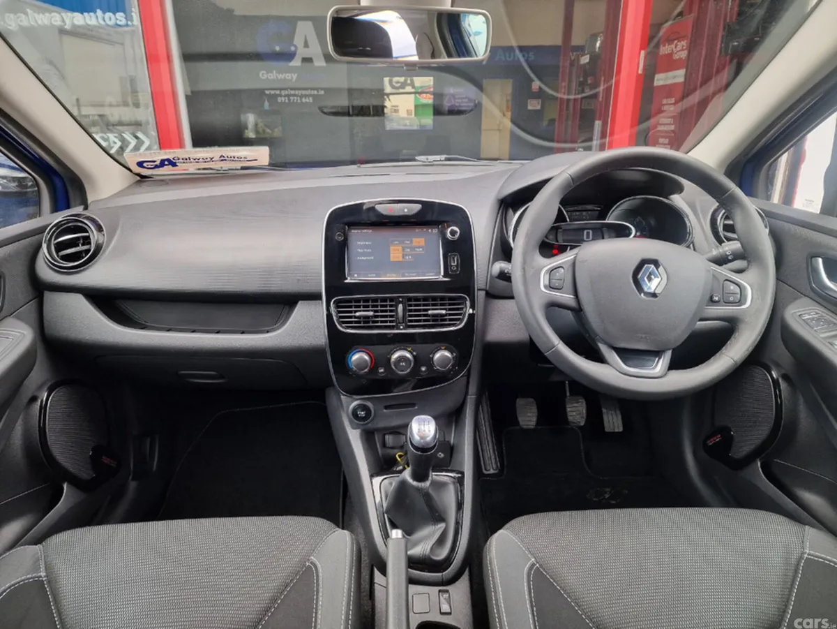Renault Clio Hatchback, Petrol, 2018, Blue