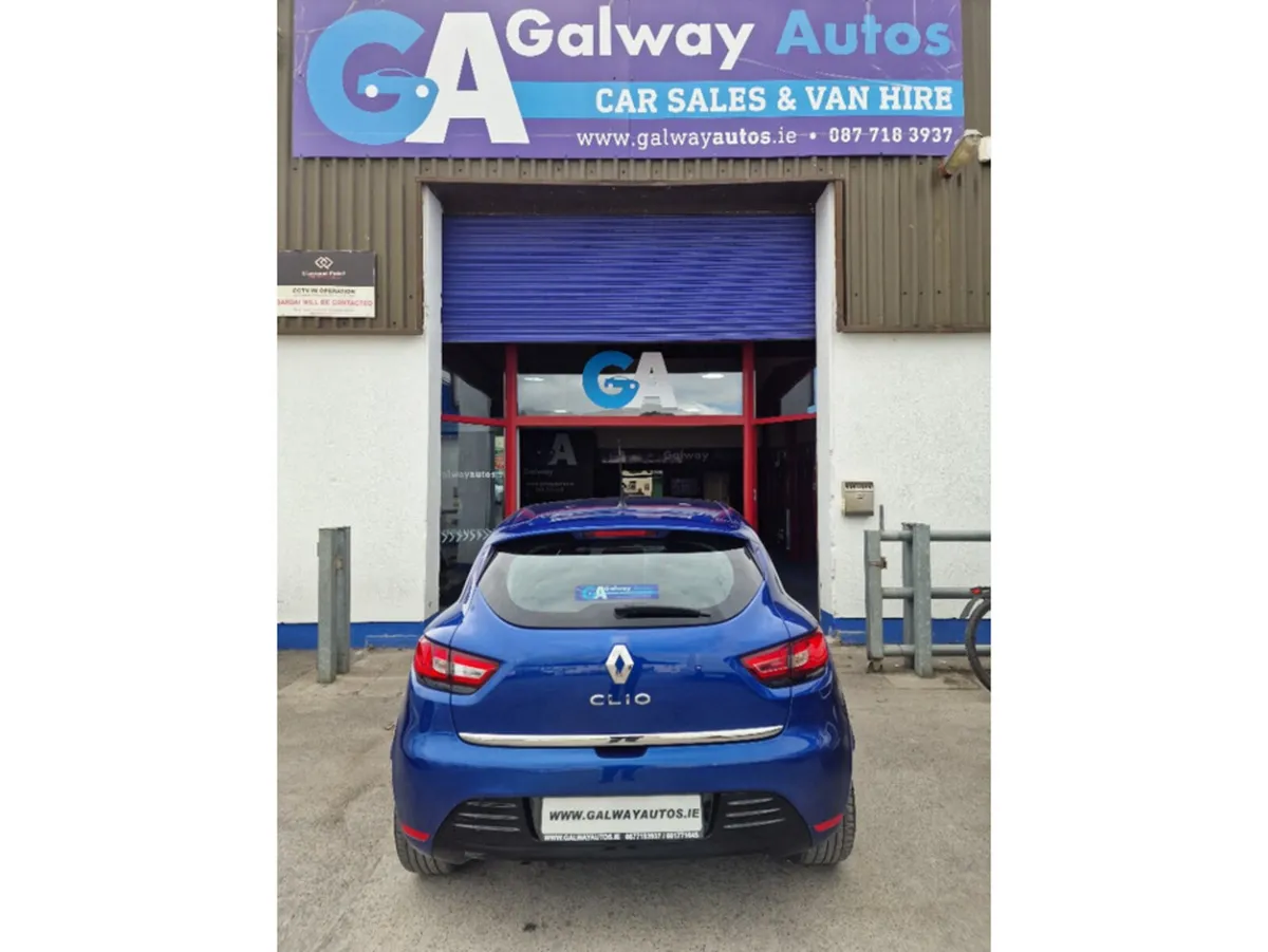 Renault Clio Hatchback, Petrol, 2018, Blue