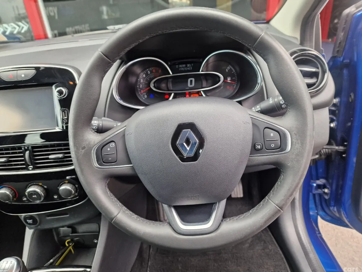Renault Clio Hatchback, Petrol, 2018, Blue