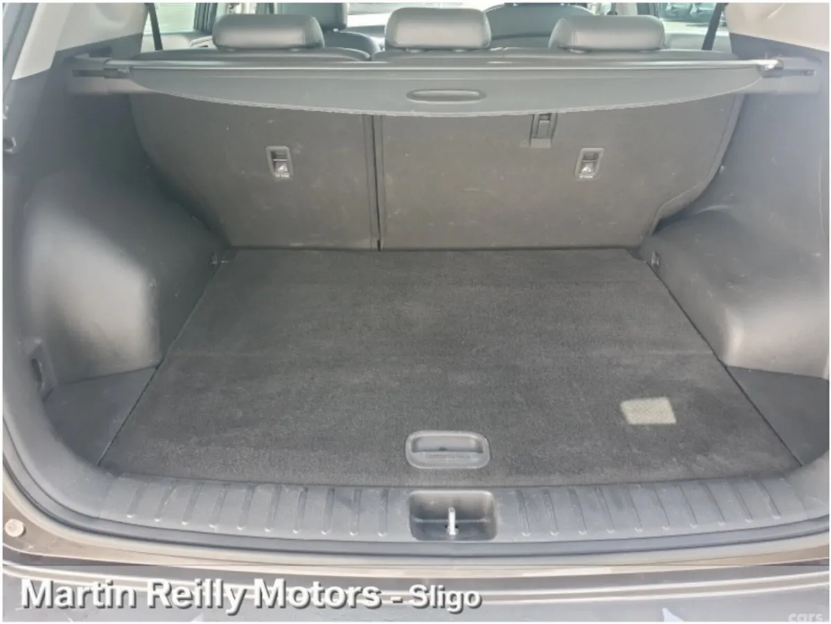 Hyundai Tucson MPV, Diesel, 2019, Brown