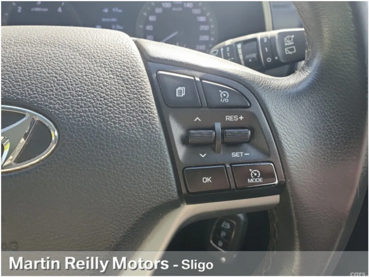 Hyundai Tucson MPV, Diesel, 2019, Brown
