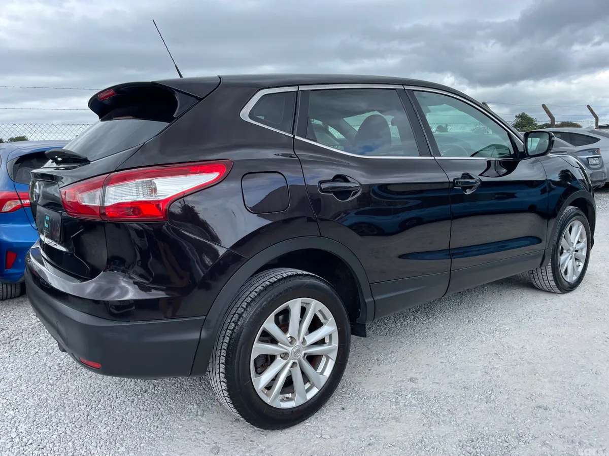 Nissan Qashqai Hatchback, Petrol, 2014, Black