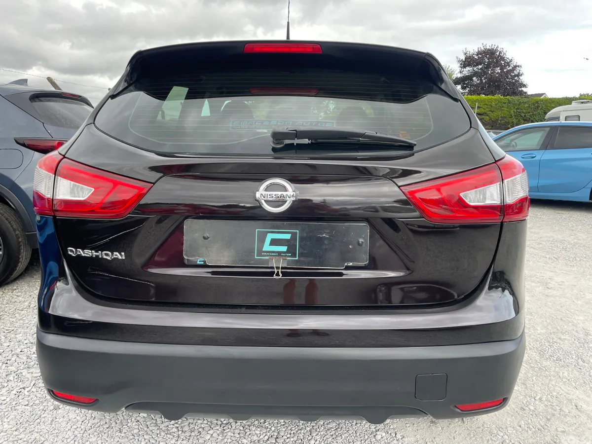 Nissan Qashqai Hatchback, Petrol, 2014, Black