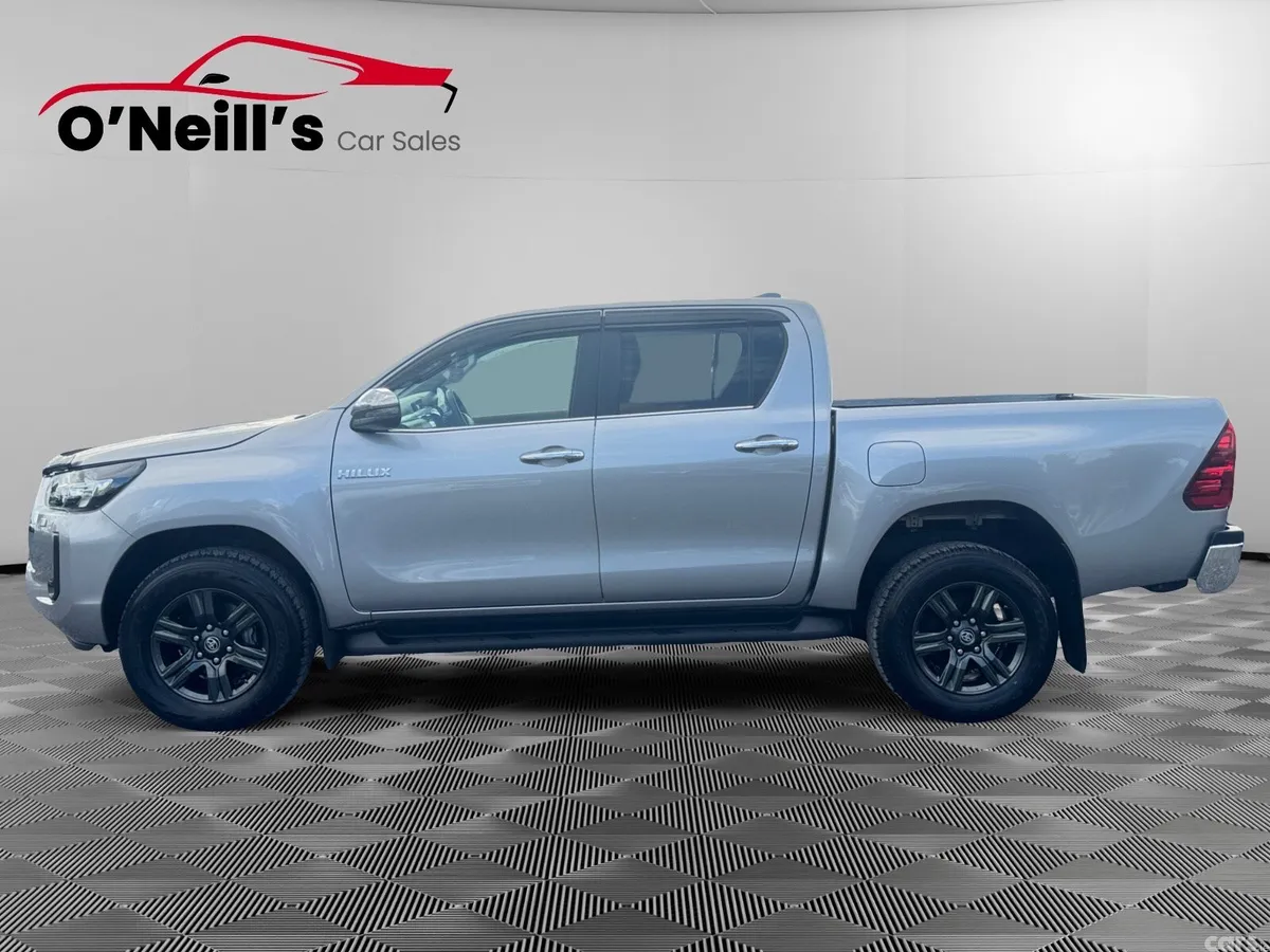 Toyota Hilux Pick Up, Diesel, 2025, Silver