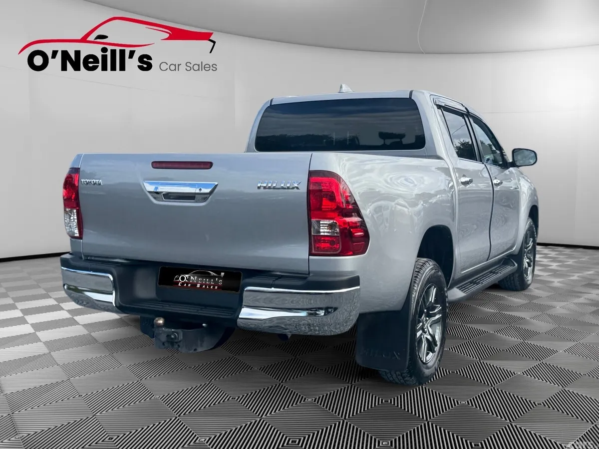 Toyota Hilux Pick Up, Diesel, 2025, Silver