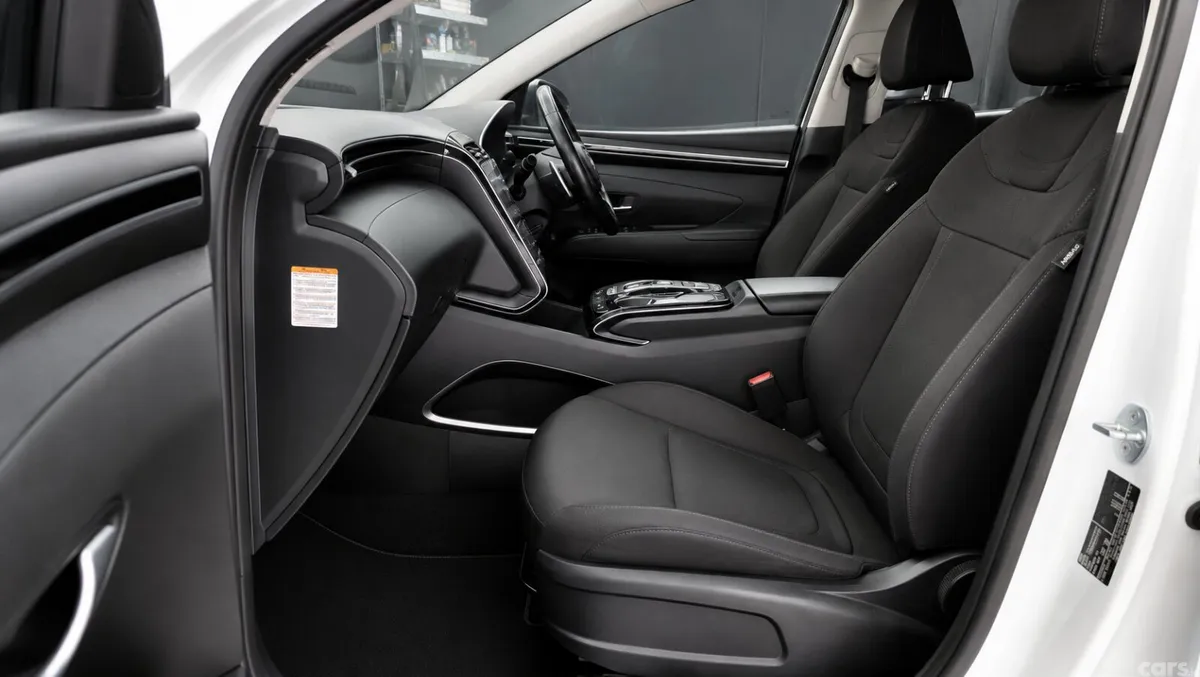 Hyundai Tucson SUV, Petrol Hybrid, 2022, White