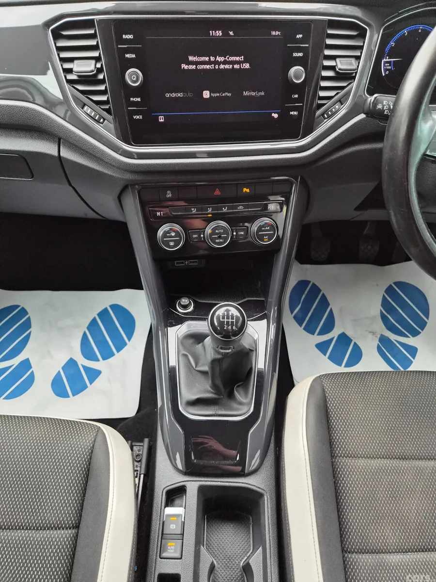 Volkswagen T-Roc SUV, Petrol, 2018, White