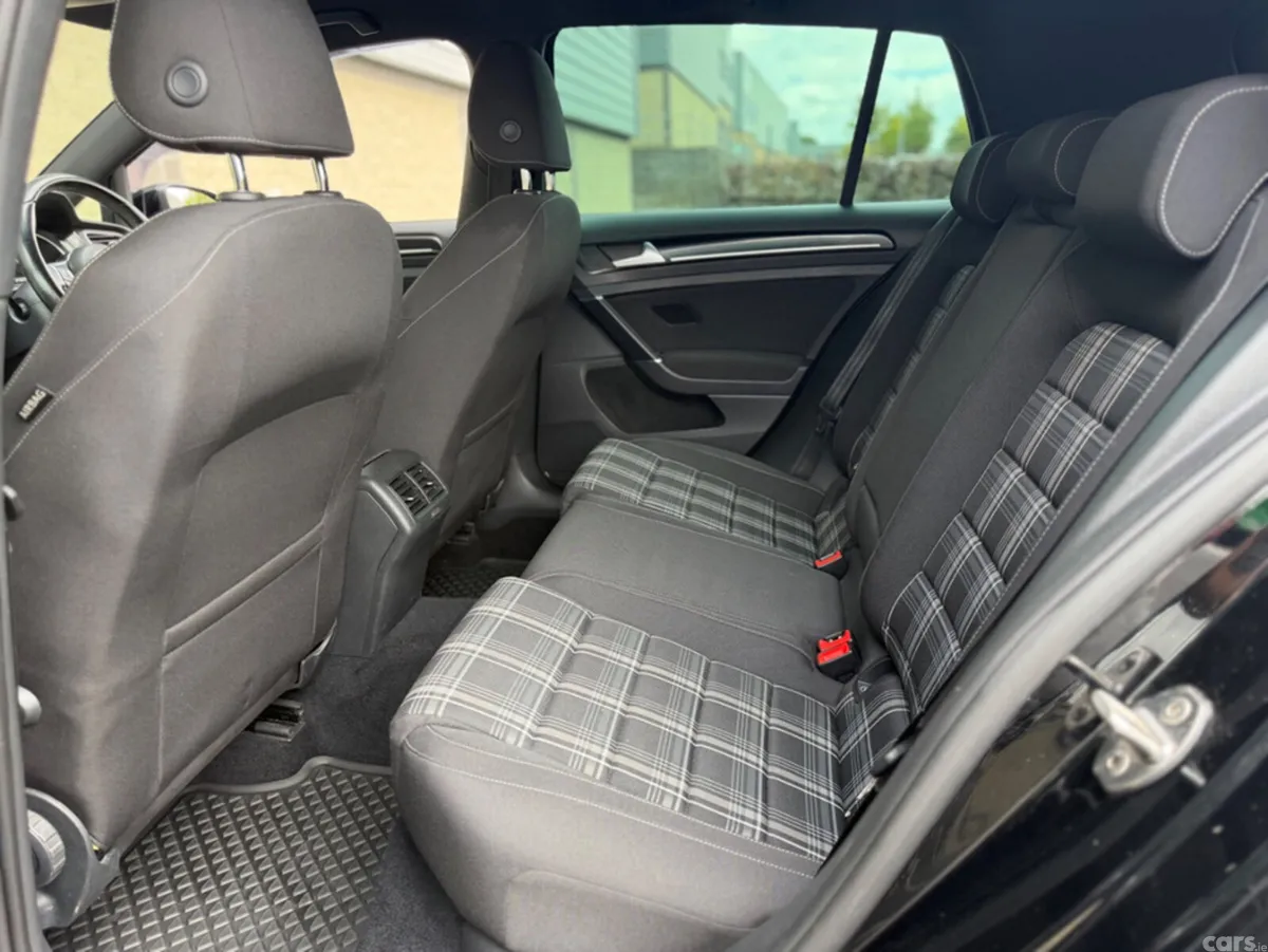 Volkswagen Golf Hatchback, Diesel, 2016, Black