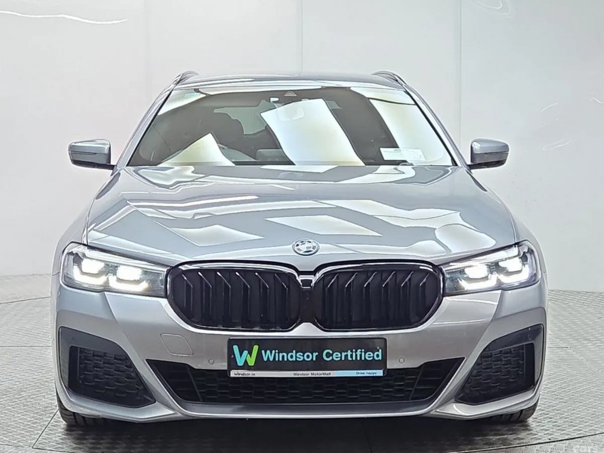 BMW 5-Series Estate, Petrol Plug-in Hybrid, 2023, Grey