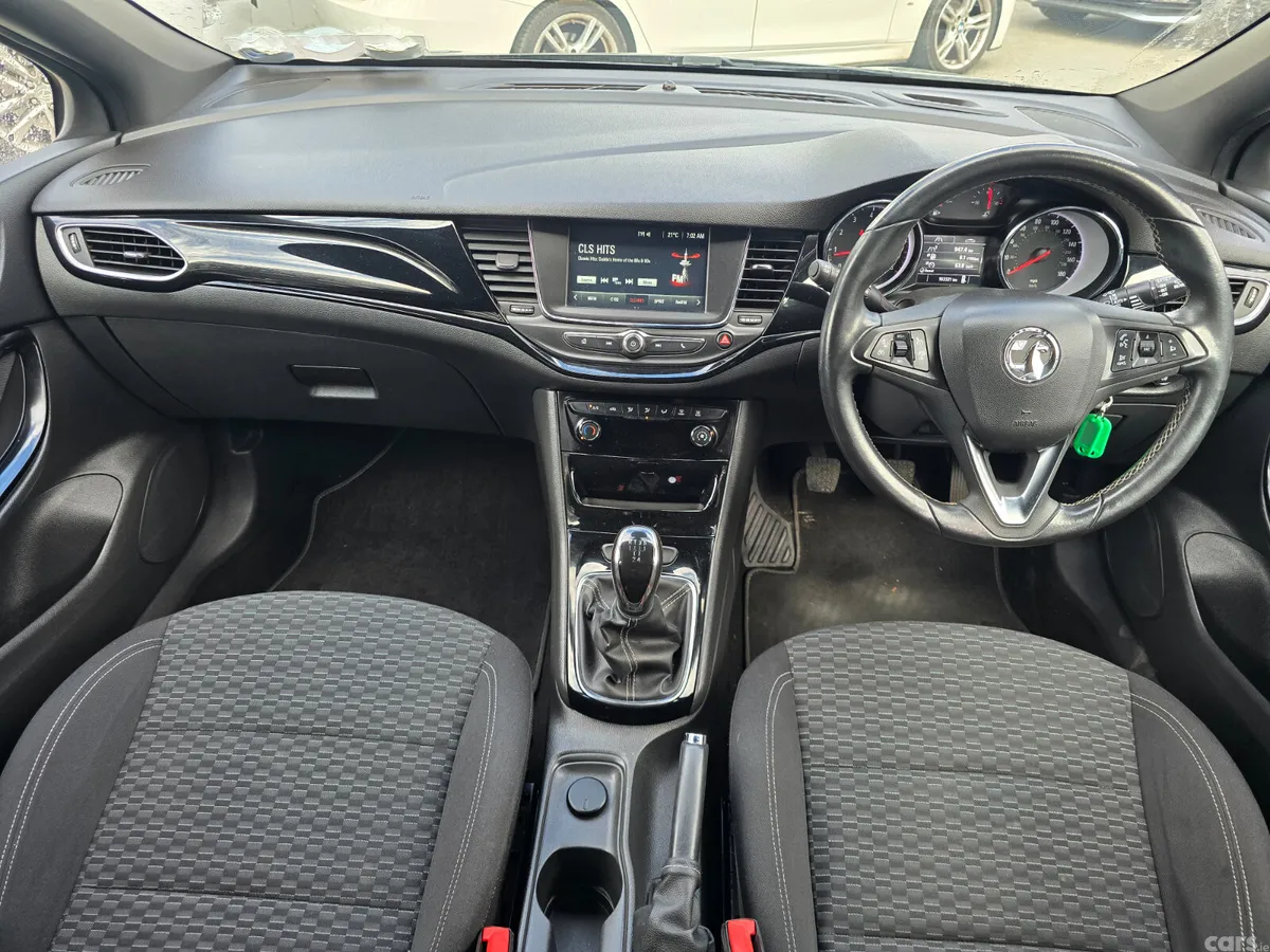 Opel Astra Hatchback, Petrol, 2017, Grey