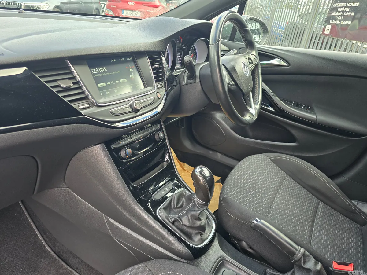 Opel Astra Hatchback, Petrol, 2017, Grey