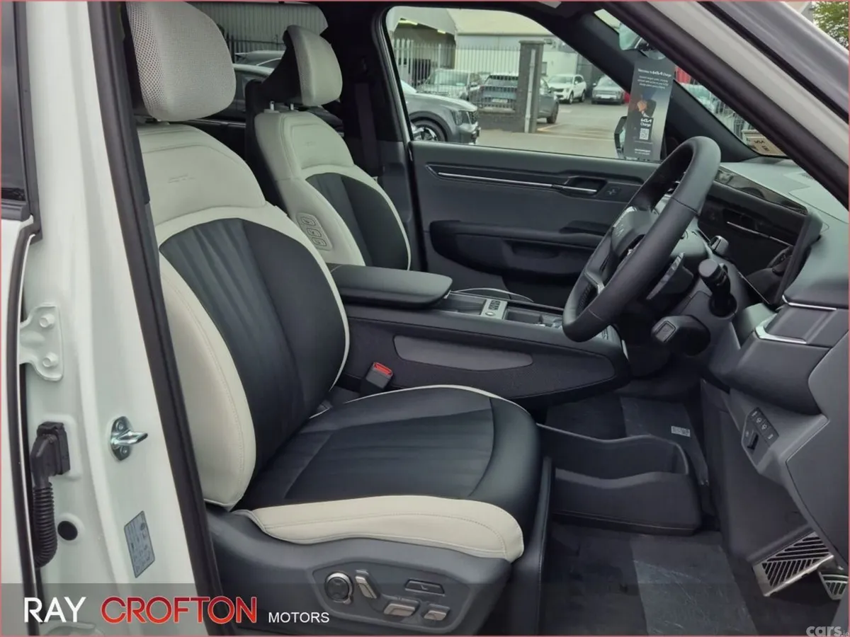 Kia EV9 MPV, Electric, 2026, White