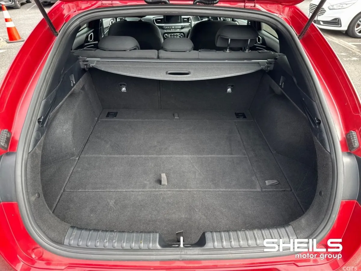 Kia ProCeed Hatchback, Petrol, 2020, Red