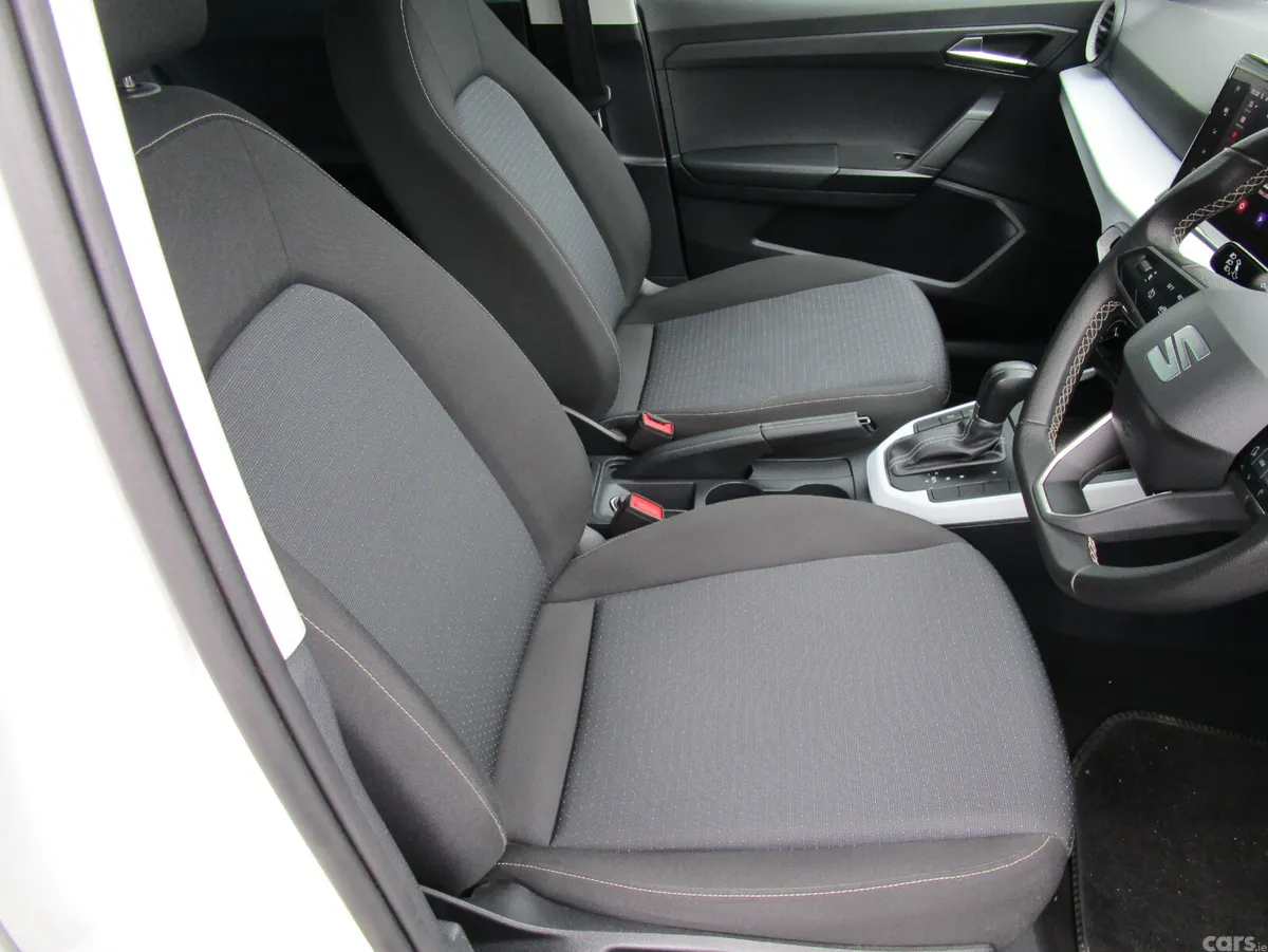 SEAT Arona SUV, Petrol, 2023, White