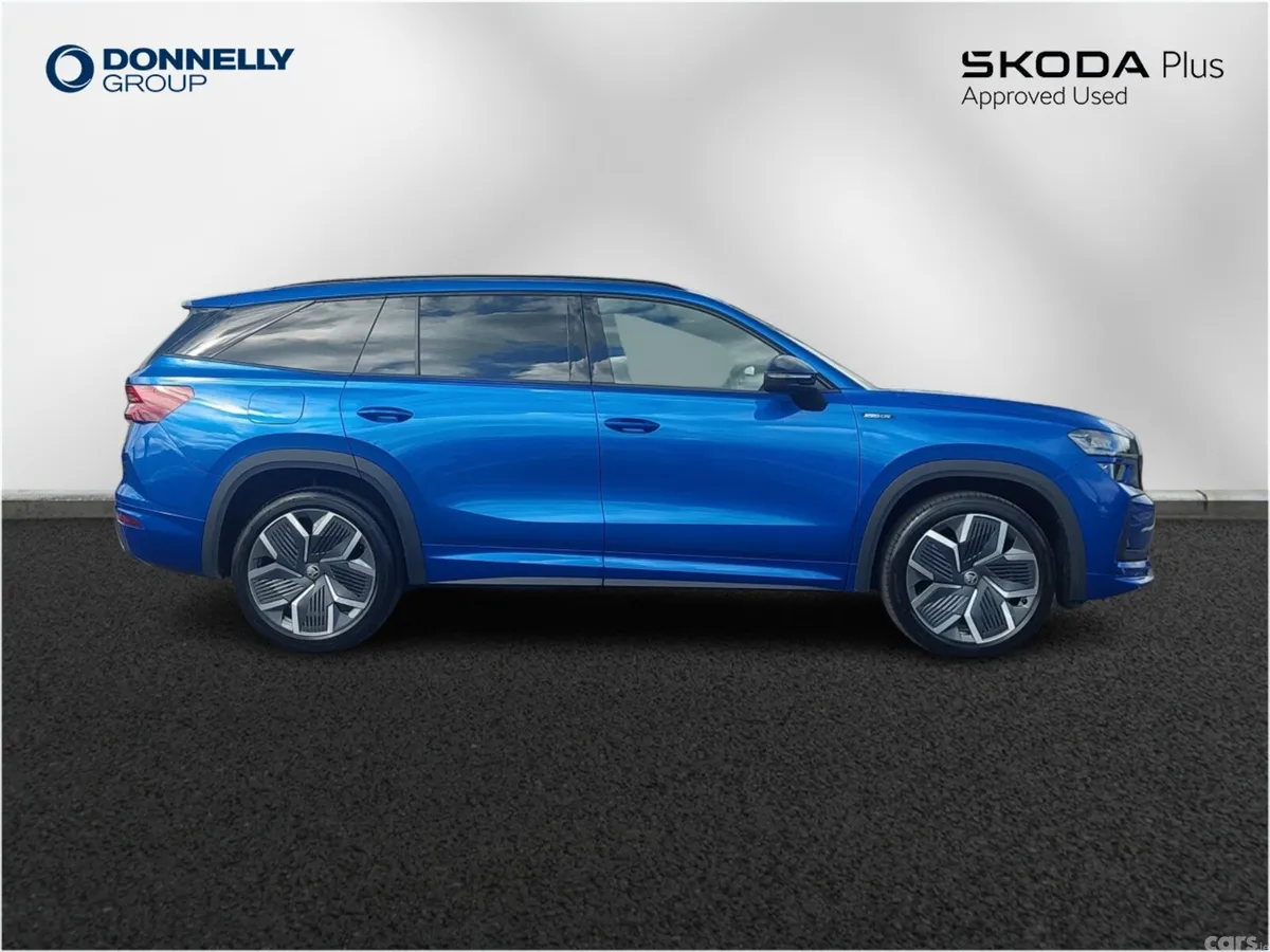 Skoda Kodiaq Estate, Petrol, 2025, Blue