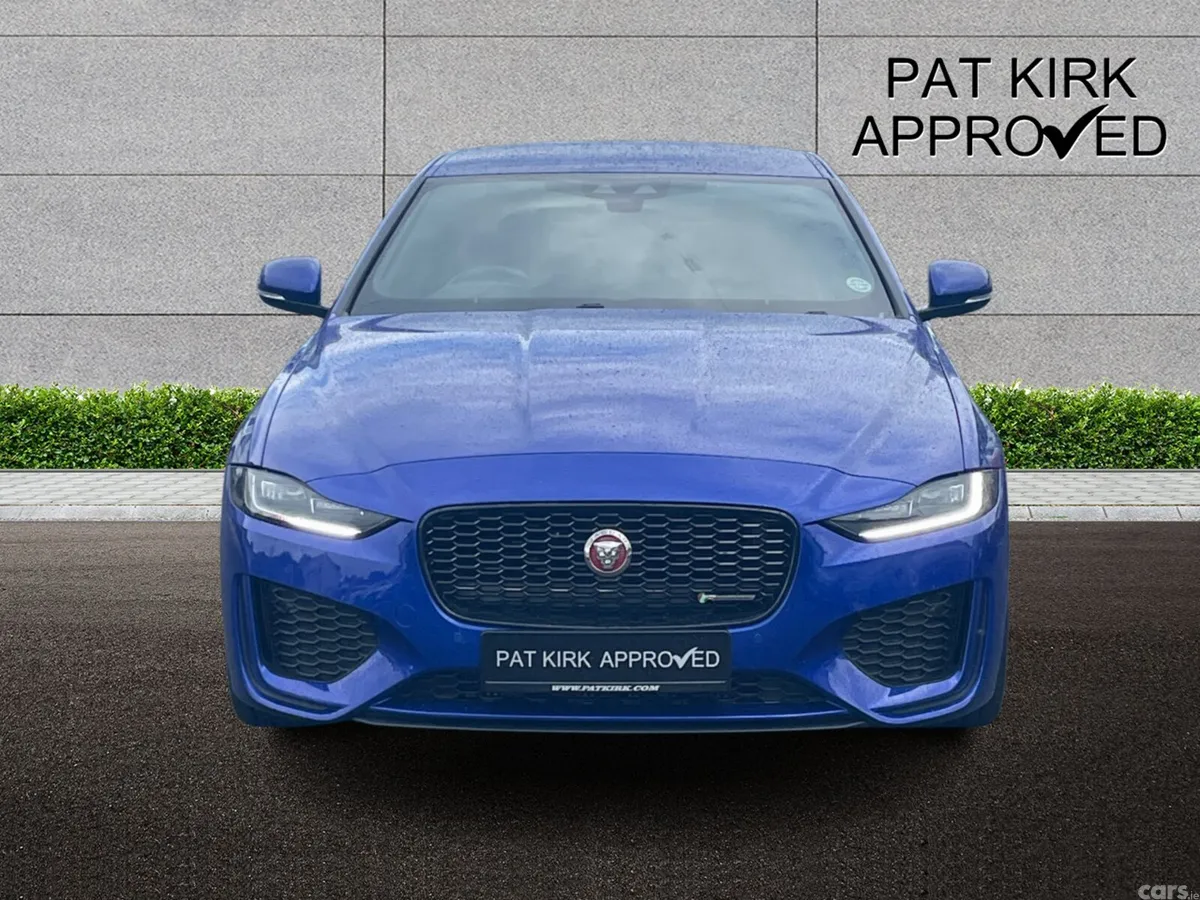 Jaguar XE Saloon, Diesel, 2020, Blue