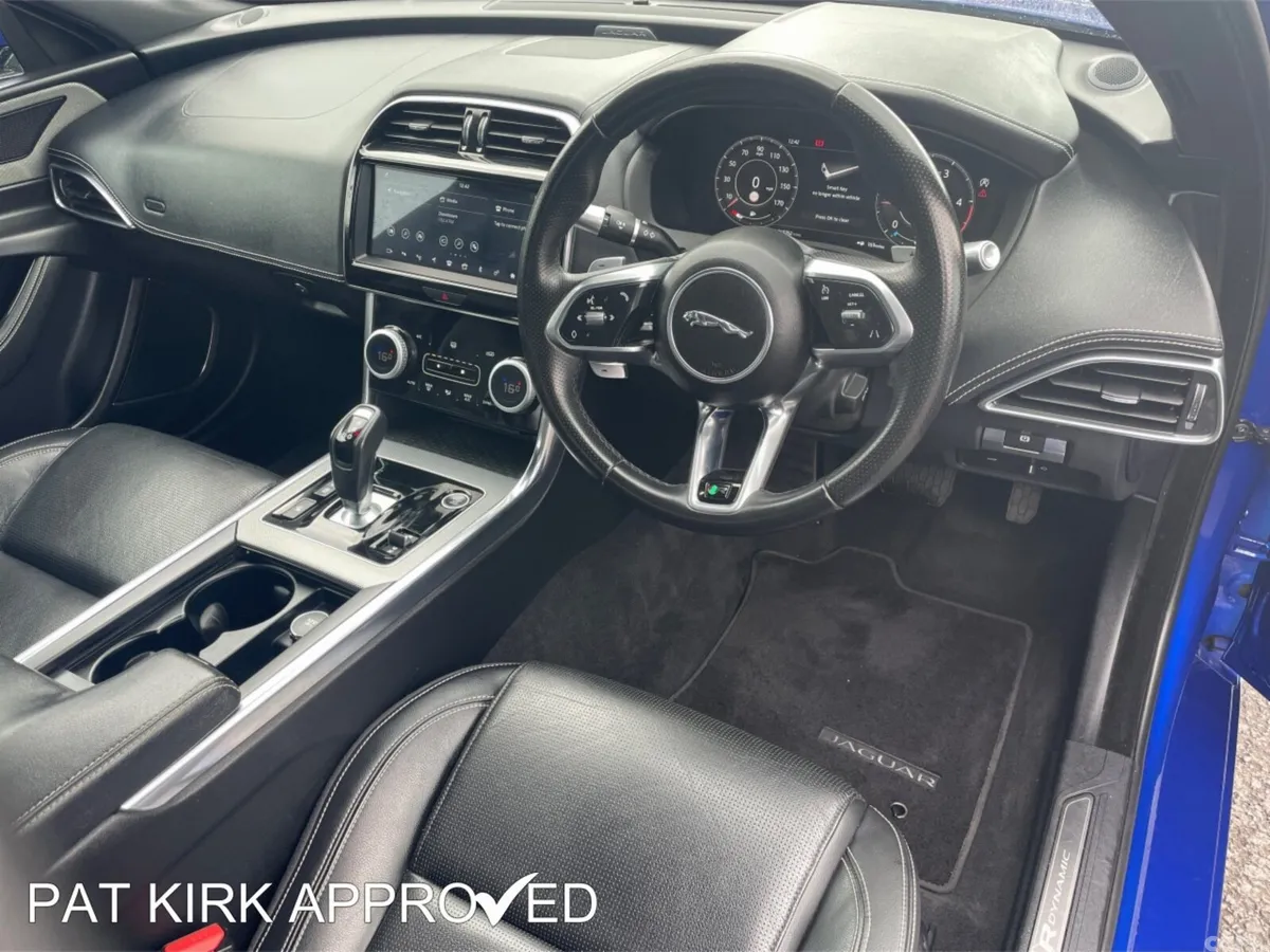 Jaguar XE Saloon, Diesel, 2020, Blue