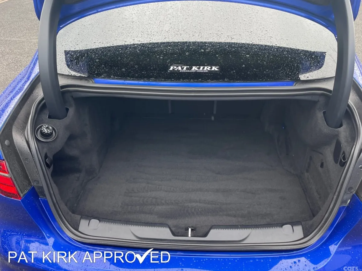 Jaguar XE Saloon, Diesel, 2020, Blue