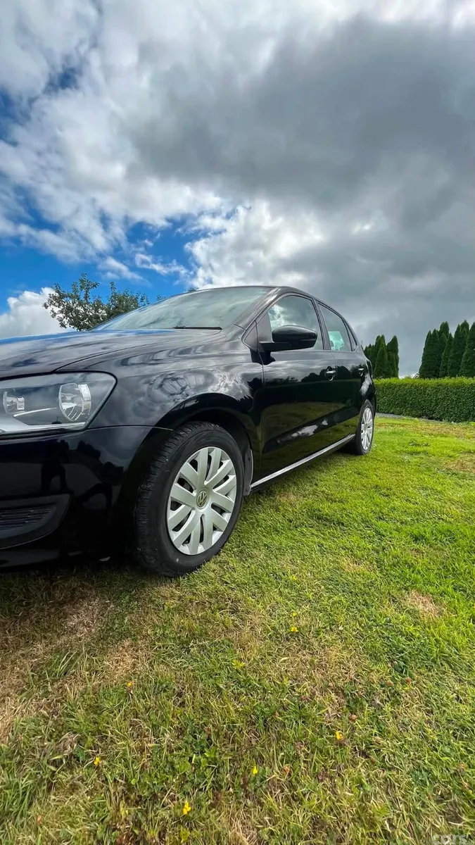 Volkswagen Polo Hatchback, Petrol, 2014, Black