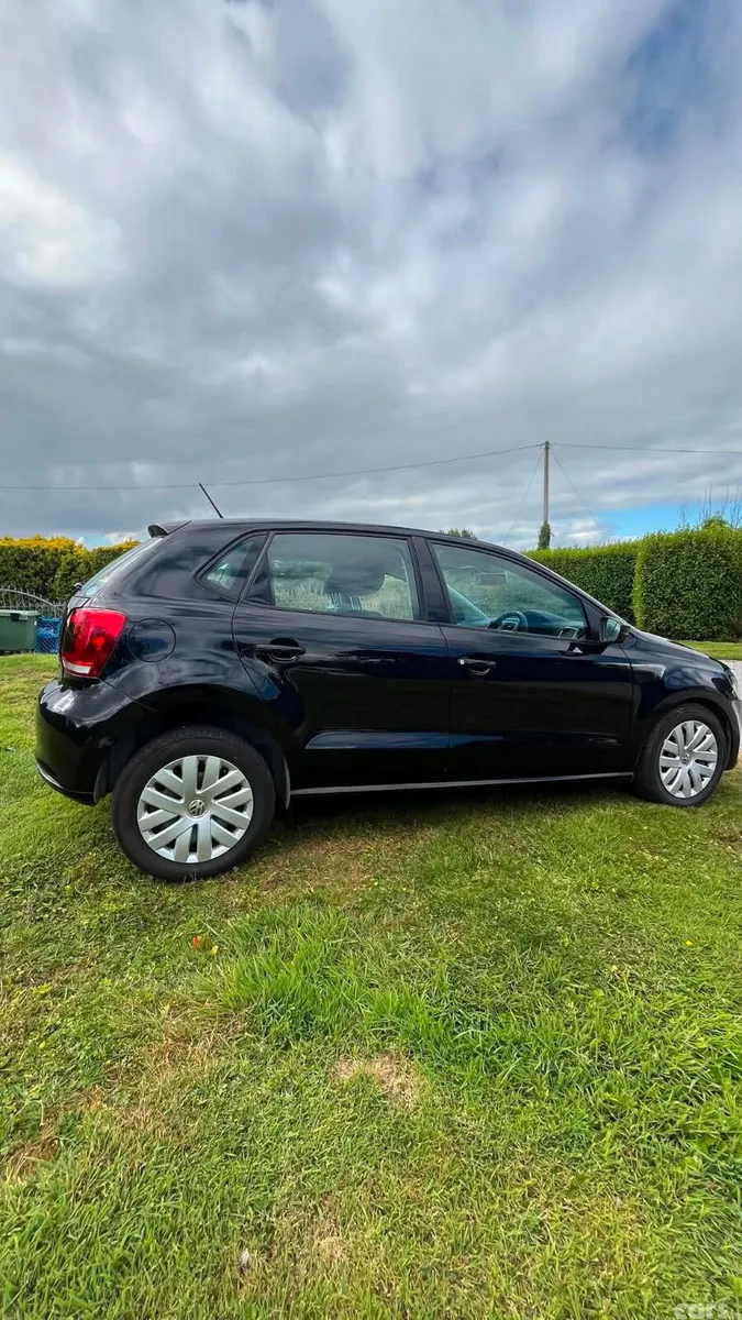 Volkswagen Polo Hatchback, Petrol, 2014, Black