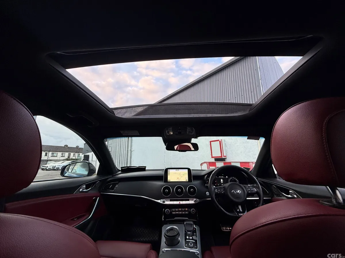 Kia Stinger Hatchback, Diesel, 2018, Blue