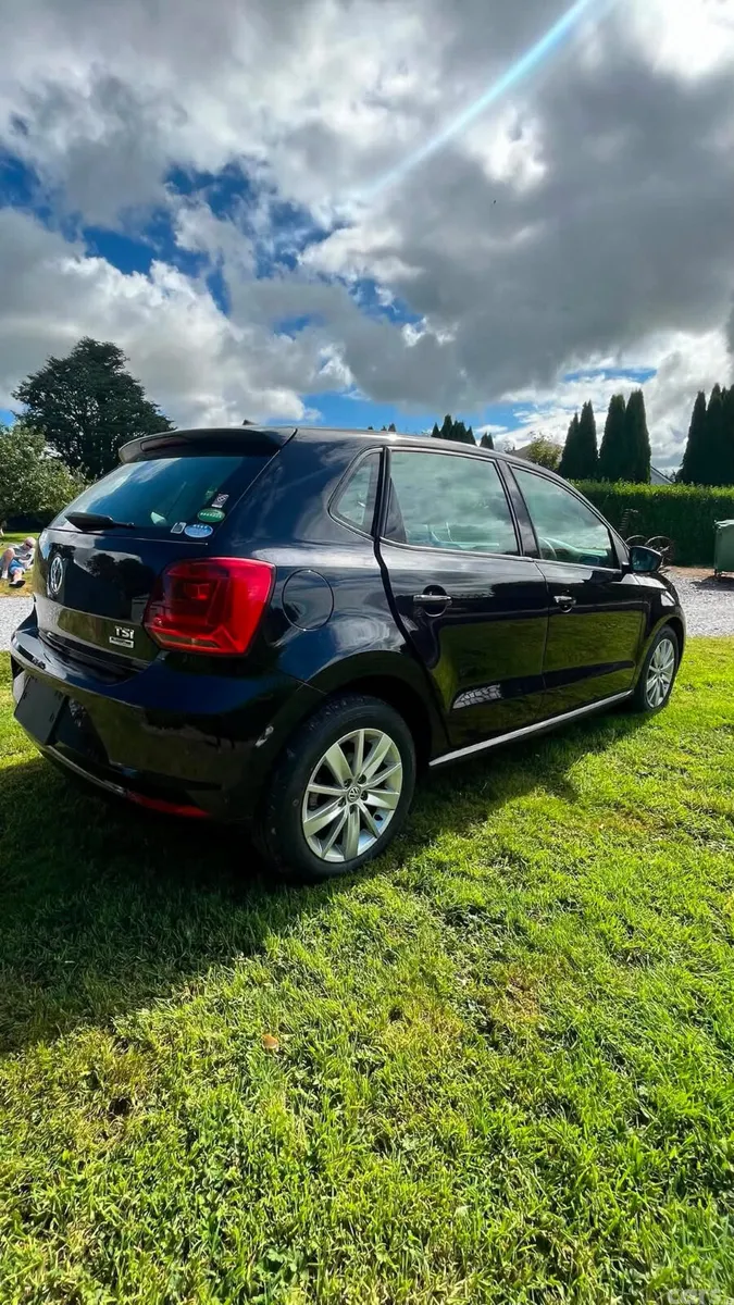 Volkswagen Polo Hatchback, Petrol, 2017, Black