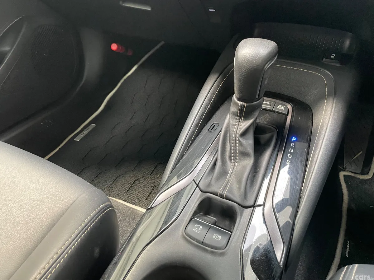 Toyota Corolla Estate, Petrol Hybrid, 2024, Black