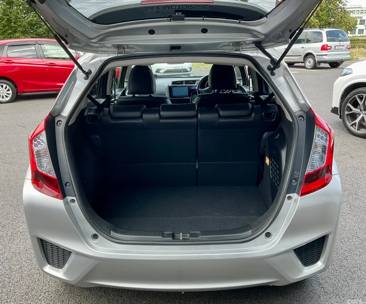 Honda Fit Hatchback, Petrol Hybrid, 2015, Silver