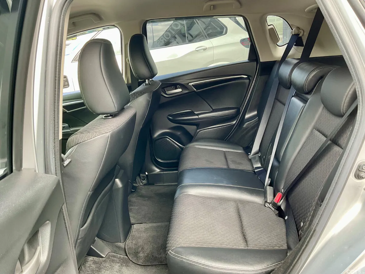 Honda Fit Hatchback, Petrol Hybrid, 2015, Silver
