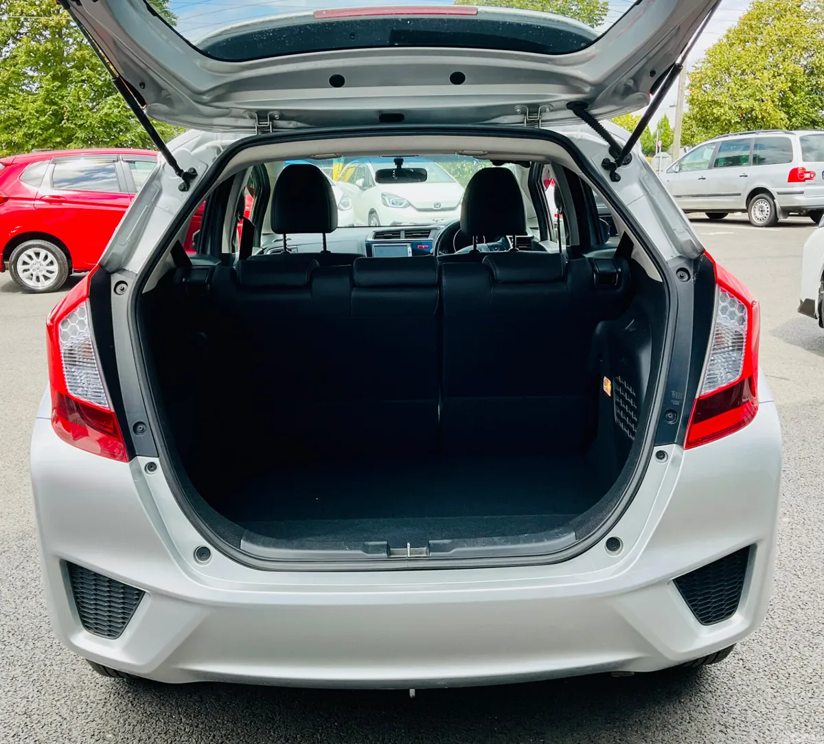 Honda Fit Hatchback, Petrol Hybrid, 2015, Silver