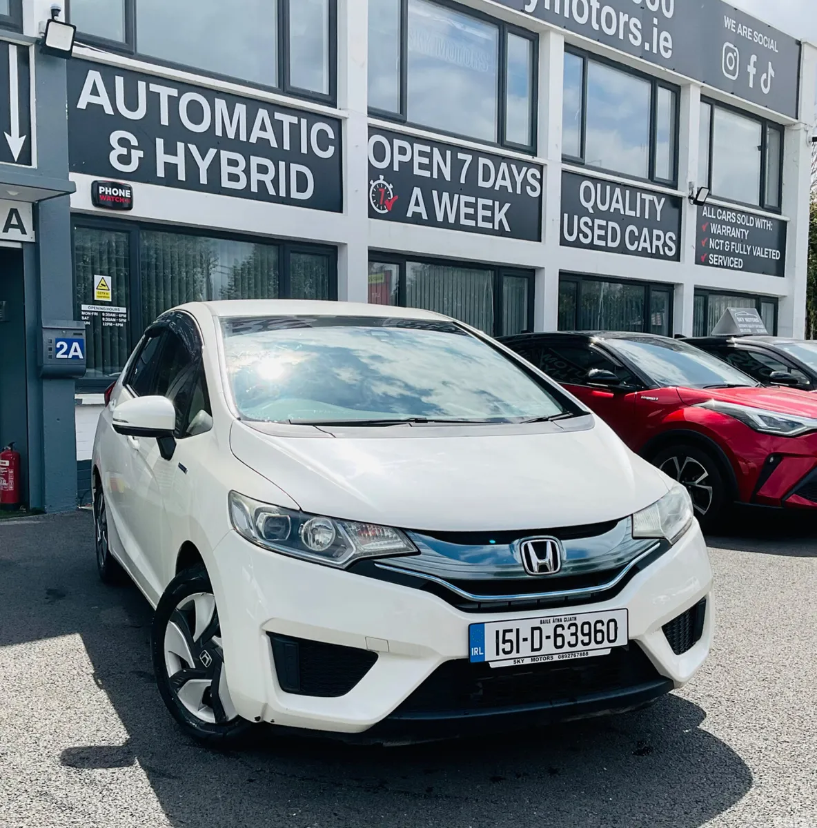 Honda Fit Hatchback, Petrol Hybrid, 2015, White